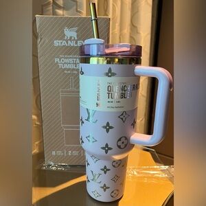 SOLD.  Stanley Pink Tumbler Lid